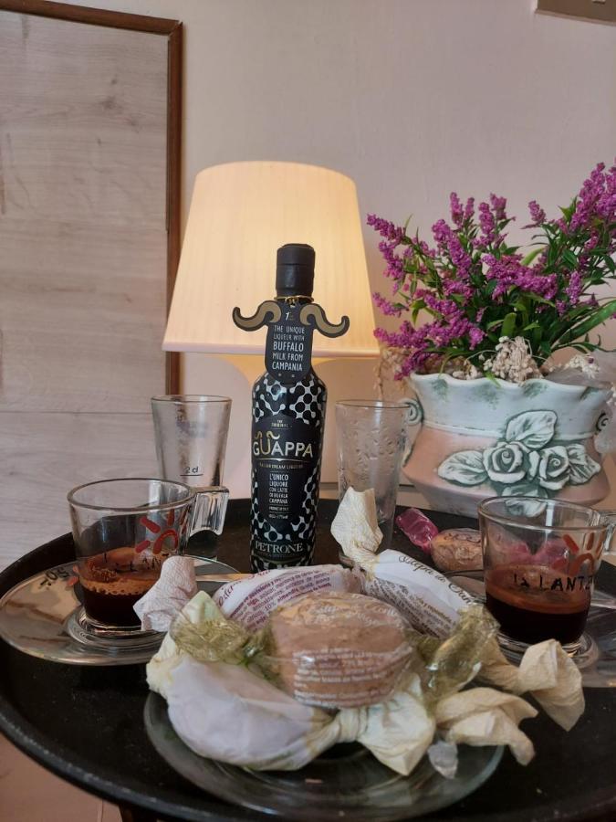 Albergo Ristorante Bar Pizzeria La Lanterna Santi Cosma e Damiano Екстериор снимка